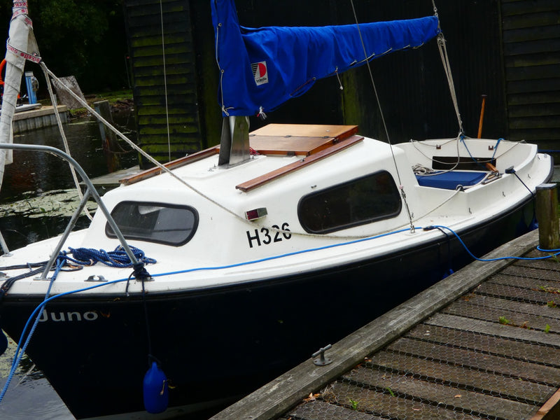 Sailboat 18ft with 8hp Yanmar Diesel.
